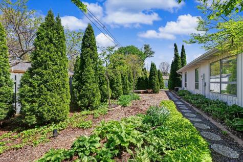 4 Greenfield Court Savoy IL 61874