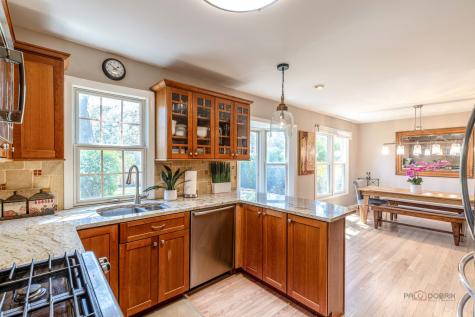 505 Fairlawn Avenue Libertyville IL 60048