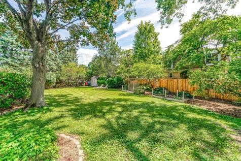 505 Fairlawn Avenue Libertyville IL 60048