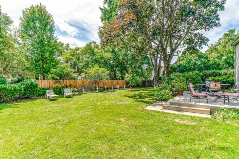 505 Fairlawn Avenue Libertyville IL 60048