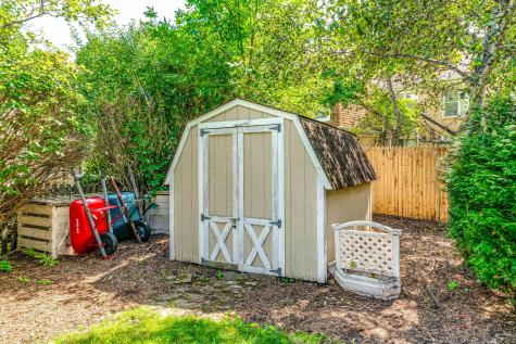 505 Fairlawn Avenue Libertyville IL 60048