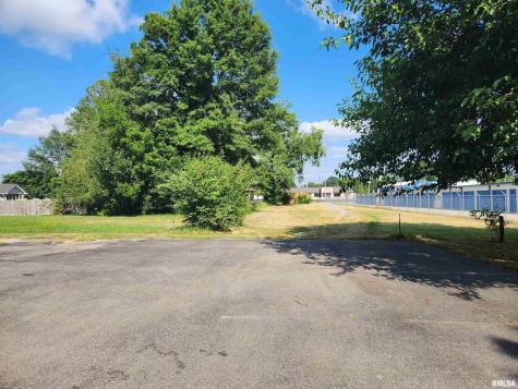 409 South Hill Street Marion IL 62959-2746