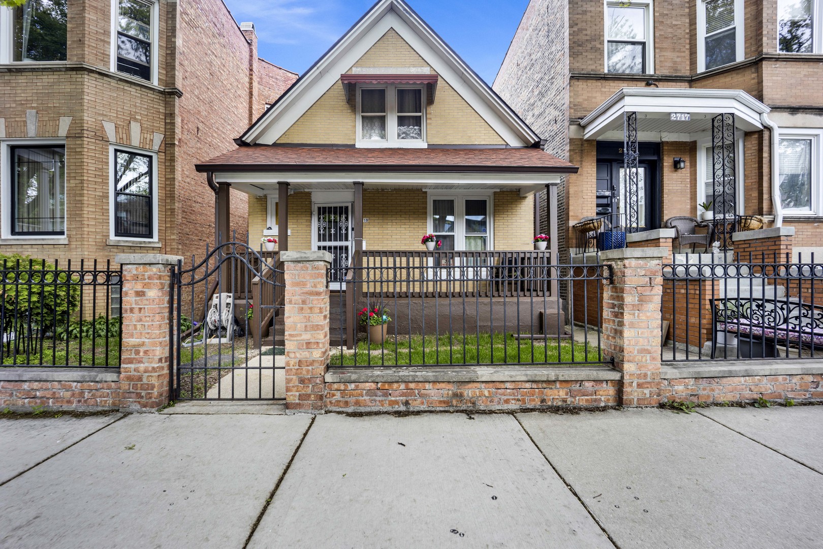 2719 North Richmond Street Chicago IL 60647