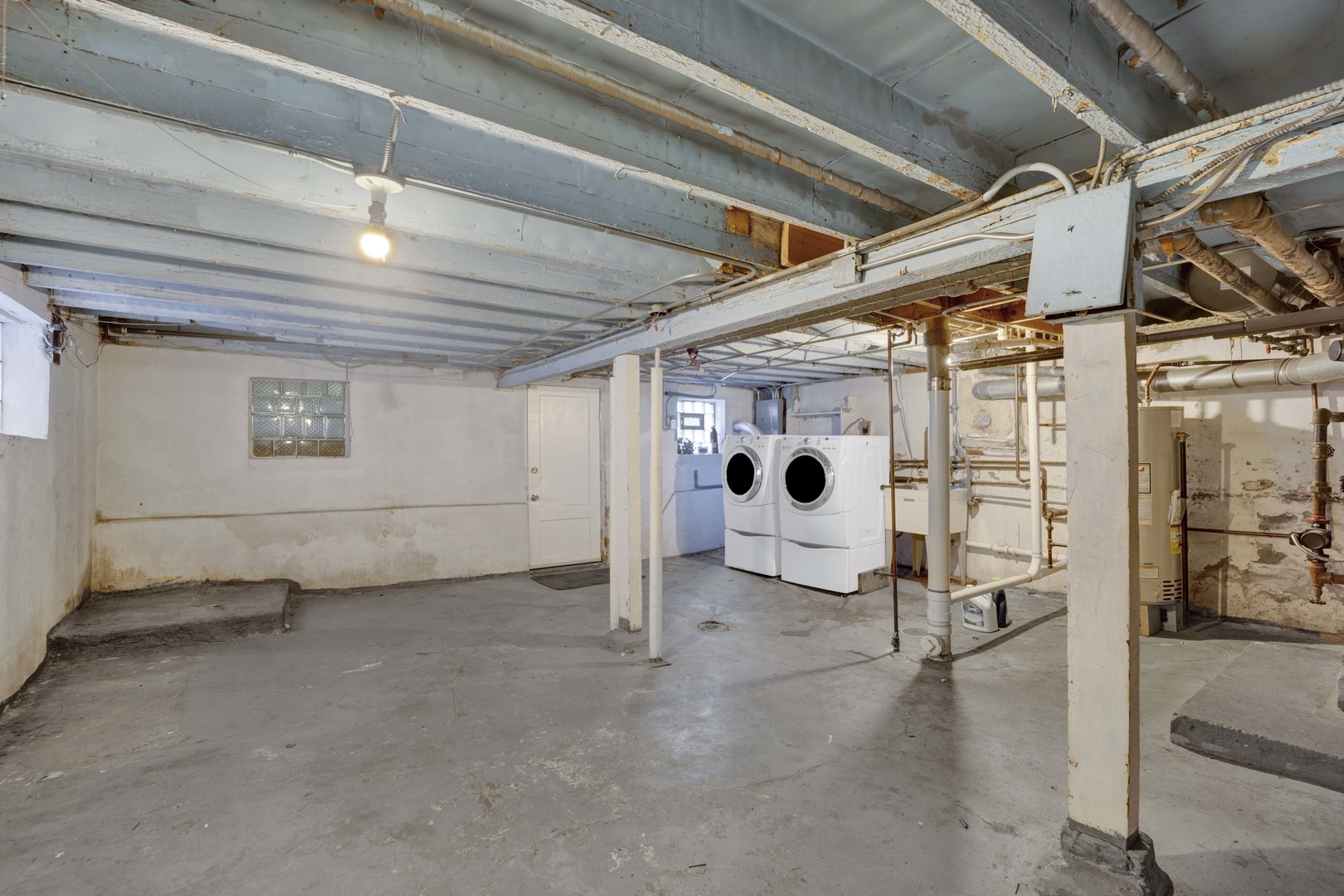 2719 North Richmond Street Chicago IL 60647