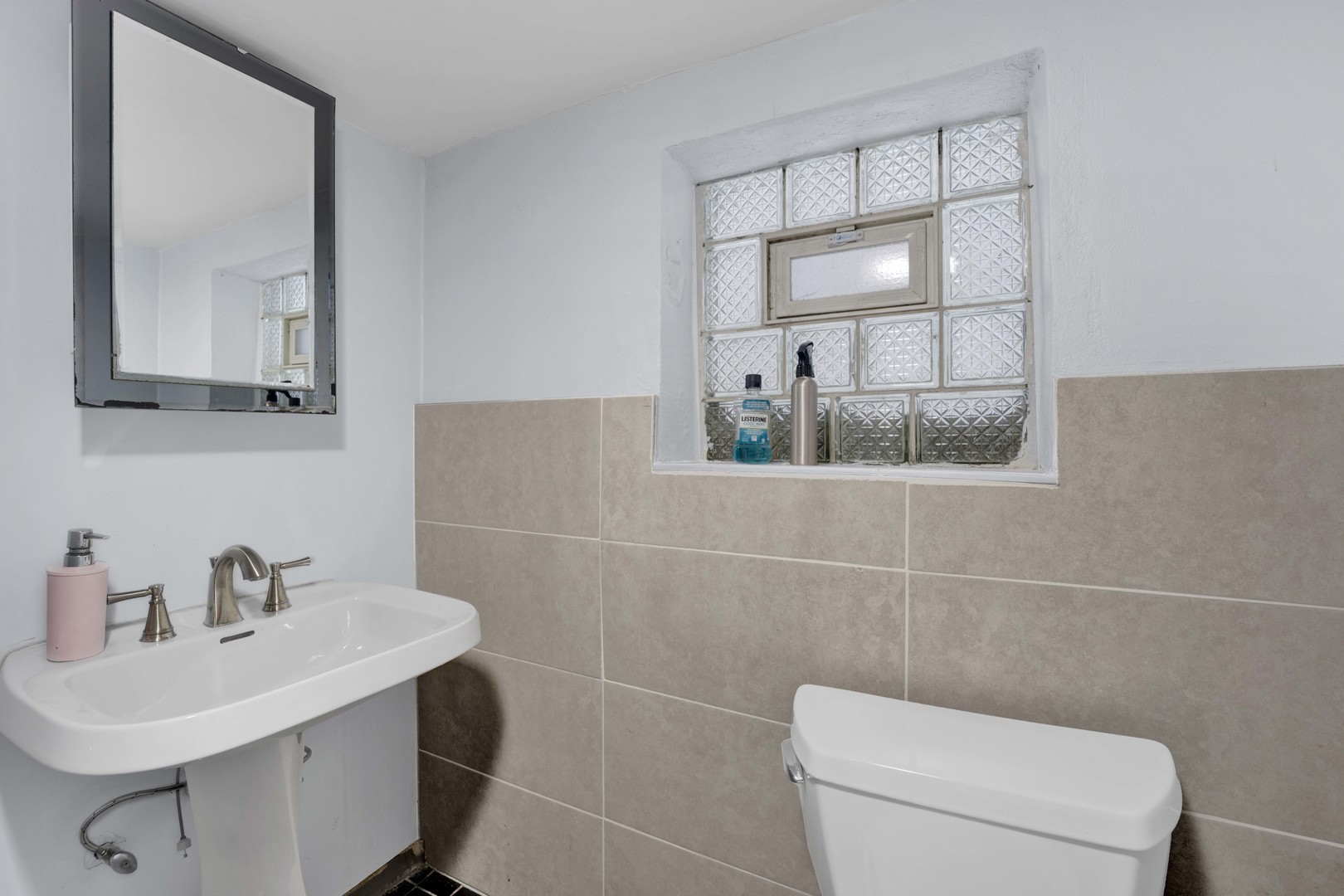 2719 North Richmond Street Chicago IL 60647