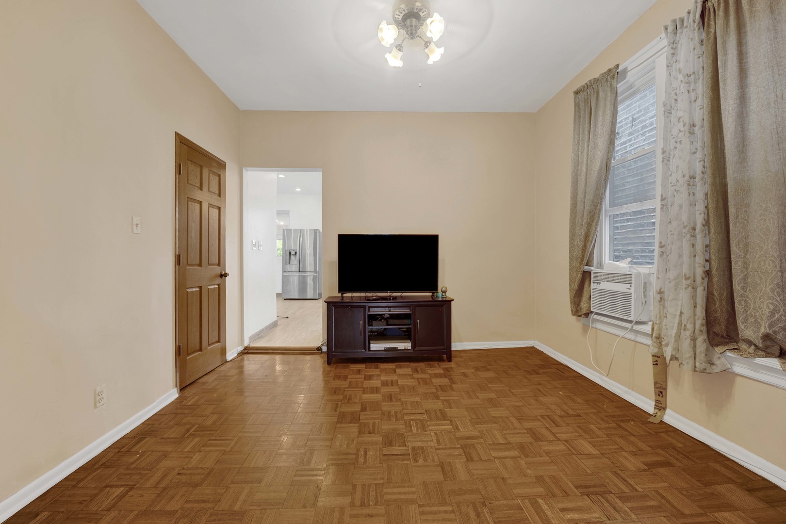 2719 North Richmond Street Chicago IL 60647