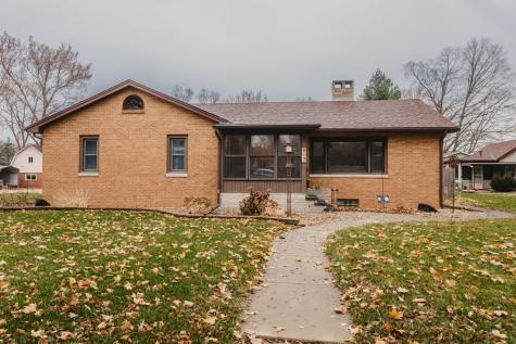 817 8TH Street Lacon IL 61540