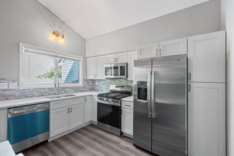 621 Cutter Lane Elk Grove Village IL 60007