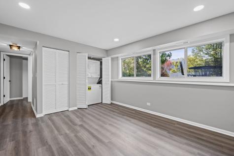 621 Cutter Lane Elk Grove Village IL 60007