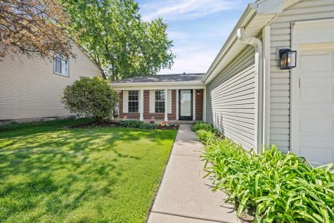 621 Cutter Lane Elk Grove Village IL 60007