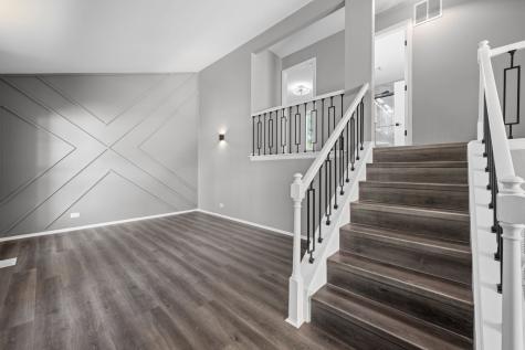 621 Cutter Lane Elk Grove Village IL 60007