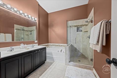 2582 Lorraine Circle Geneva IL 60134