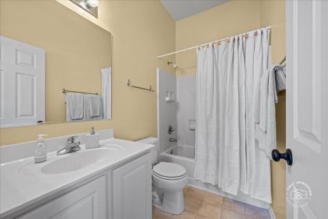 2582 Lorraine Circle Geneva IL 60134