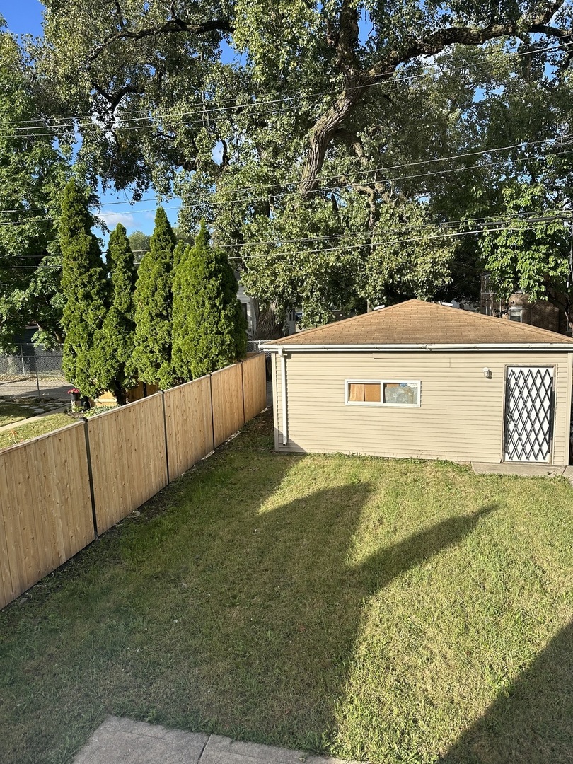 9202 South Lafayette Avenue Chicago IL 60620