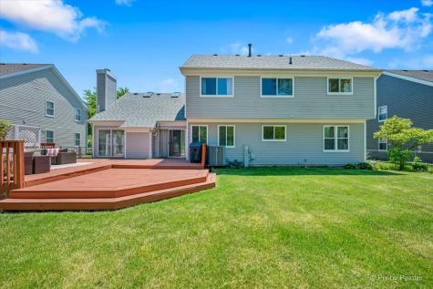 2480 Otter Creek Lane Elgin IL 60124