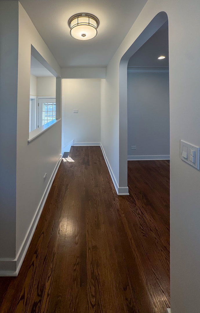 8537 West Sunnyside Avenue Chicago IL 60656