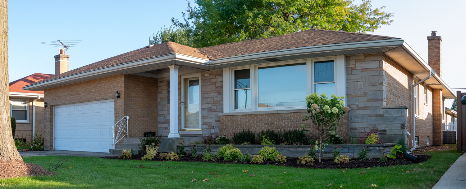 8537 West Sunnyside Avenue Chicago IL 60656