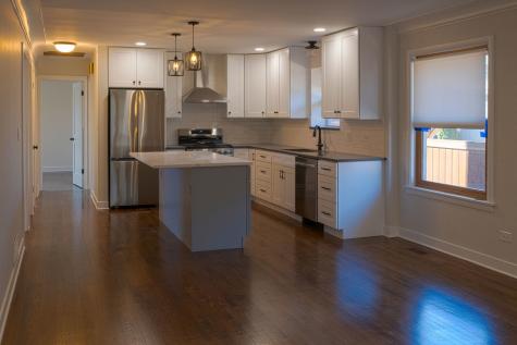 8537 West Sunnyside Avenue Chicago IL 60656