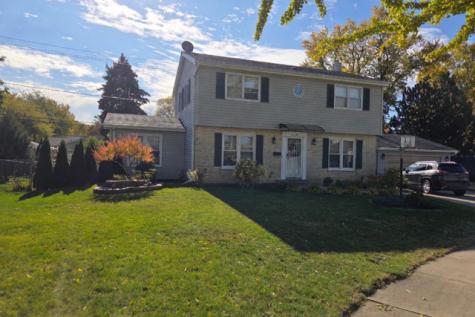 434 Gaylin Court Bensenville IL 60106