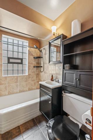 7338 West 57th Street Summit IL 60501