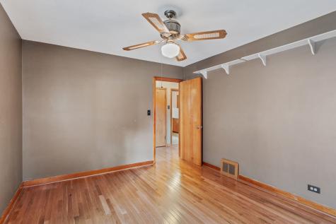 7338 West 57th Street Summit IL 60501