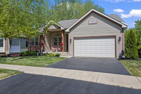 861 Prairie Ridge Drive Woodstock IL 60098