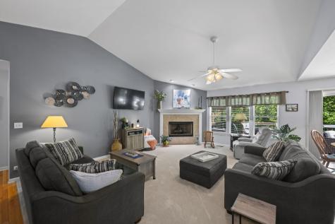 861 Prairie Ridge Drive Woodstock IL 60098