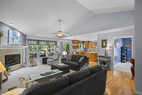 861 Prairie Ridge Drive Woodstock IL 60098