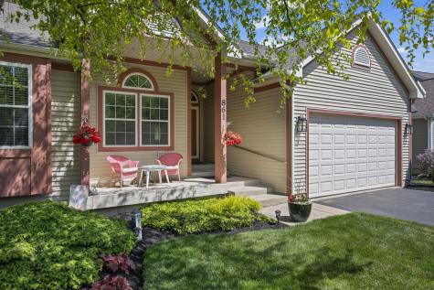 861 Prairie Ridge Drive Woodstock IL 60098