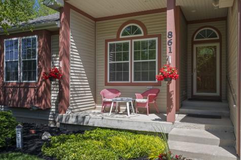 861 Prairie Ridge Drive Woodstock IL 60098