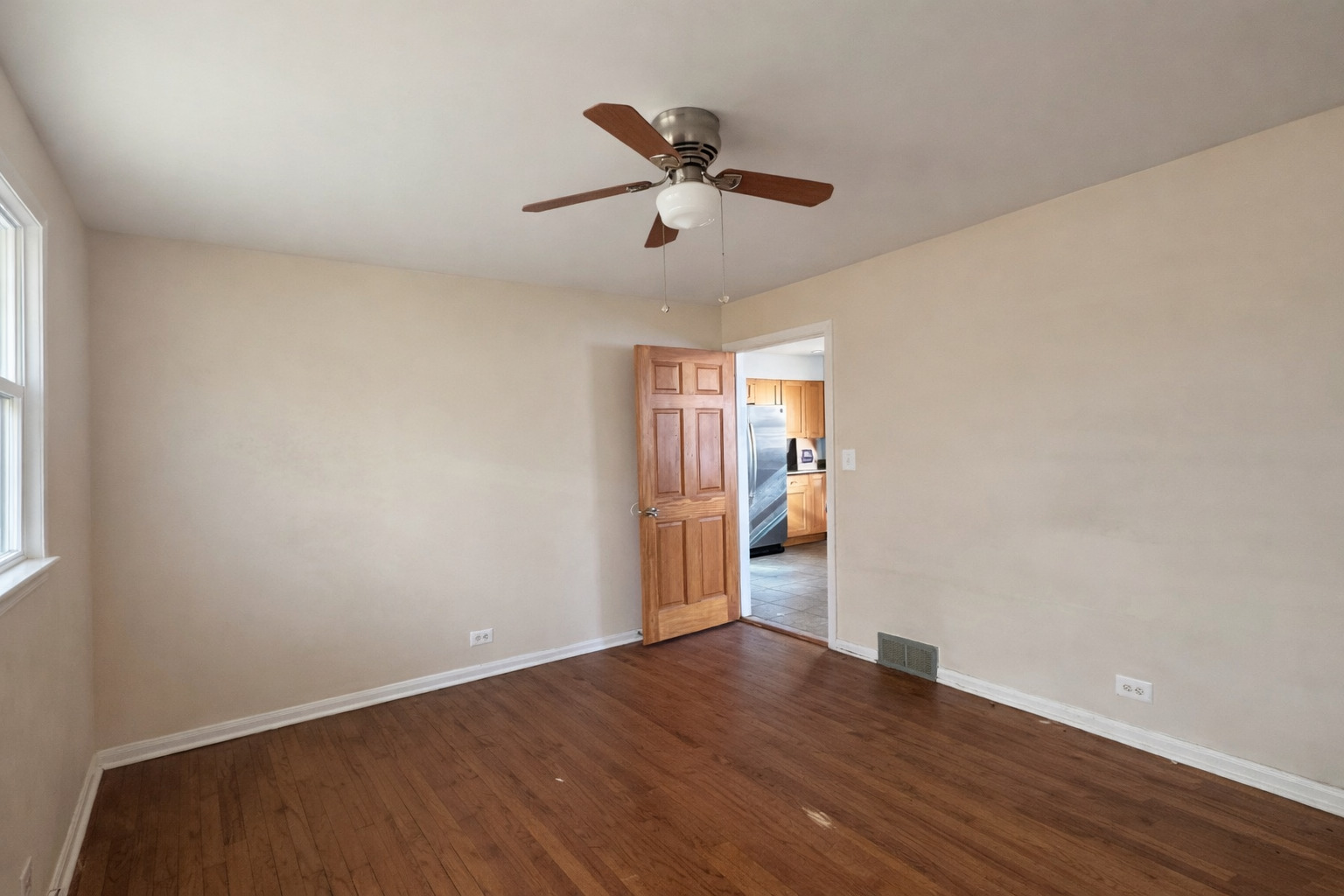7758 South Burnham Avenue Chicago IL 60649