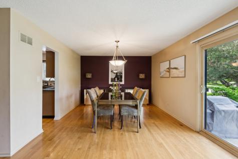 4568 Lindenwood Lane Northbrook IL 60062