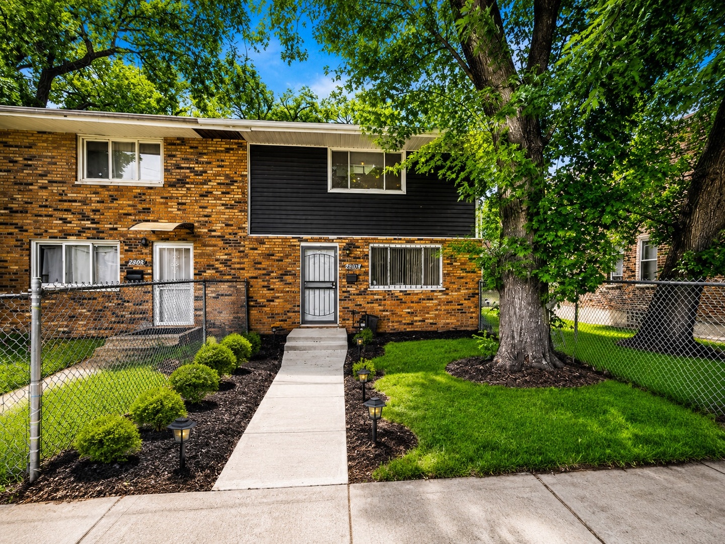 8818 South Cottage Grove Avenue Chicago IL 60619