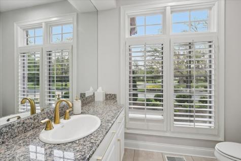 180 South Suffolk Lane Lake Forest IL 60045