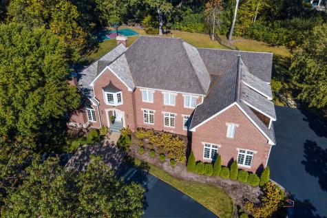 180 South Suffolk Lane Lake Forest IL 60045
