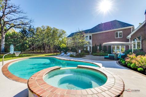 180 South Suffolk Lane Lake Forest IL 60045
