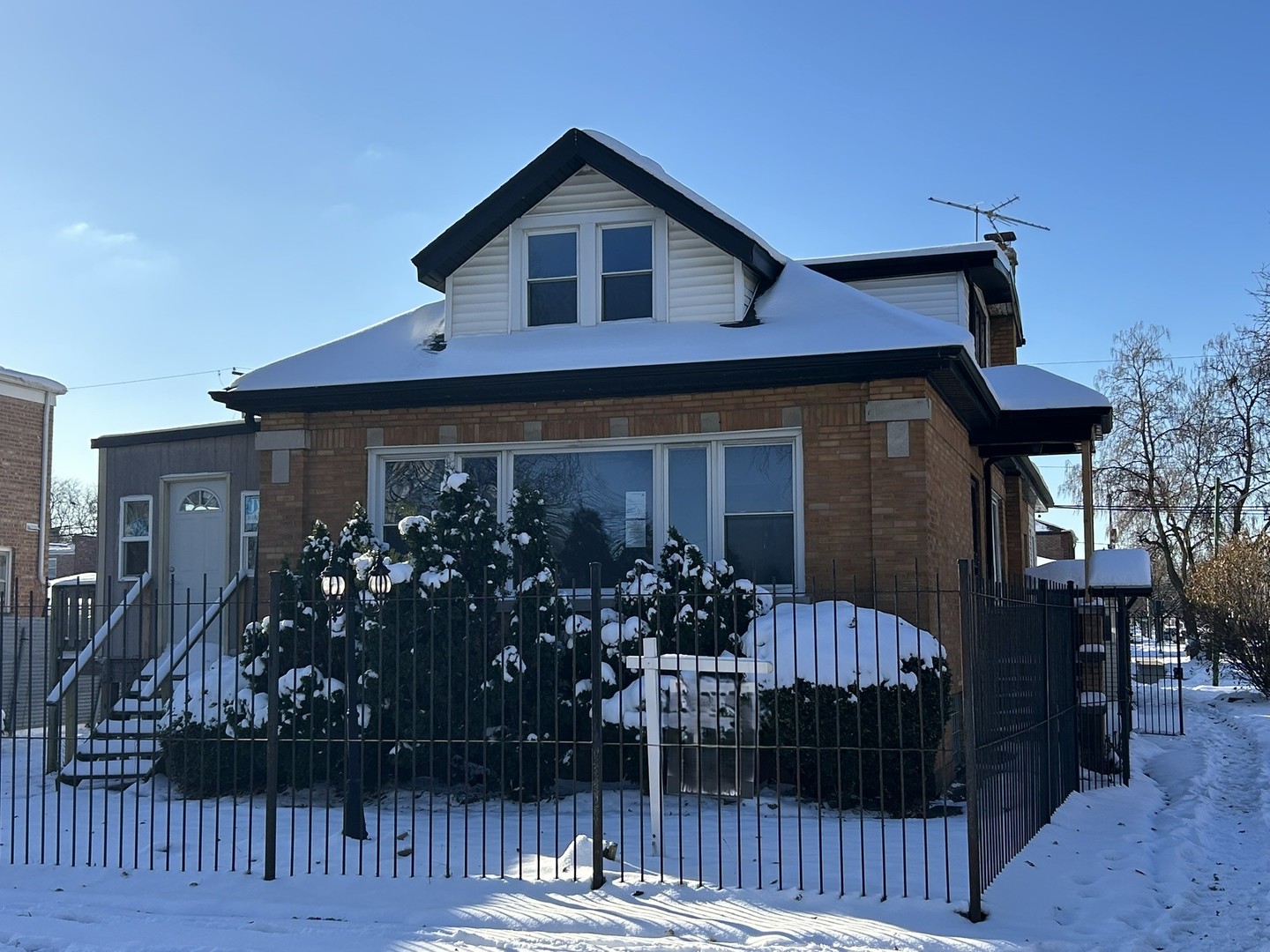 9300 South Vernon Avenue Chicago IL 60619