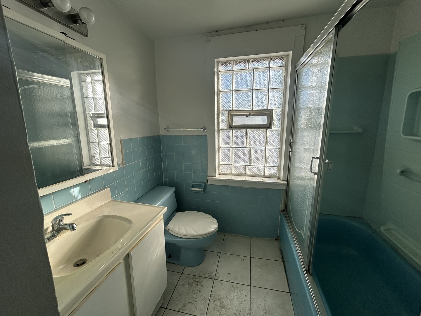 9300 South Vernon Avenue Chicago IL 60619