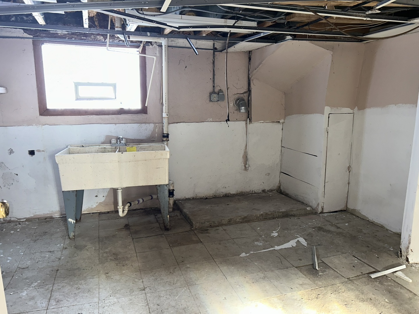 9300 South Vernon Avenue Chicago IL 60619