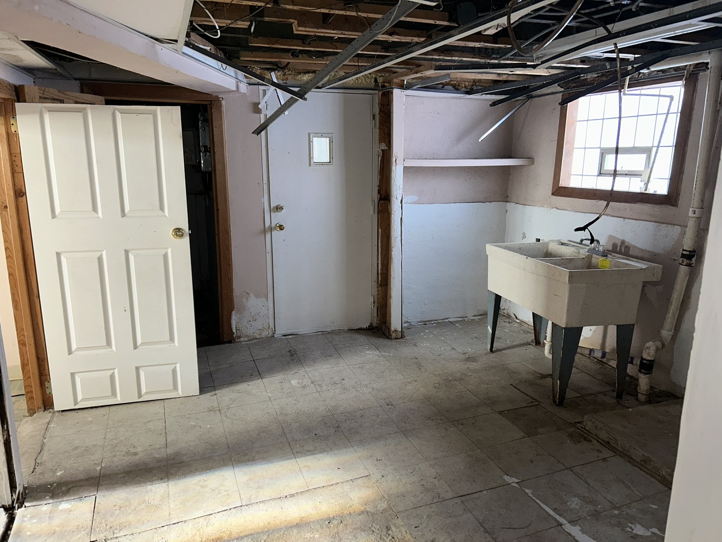 9300 South Vernon Avenue Chicago IL 60619