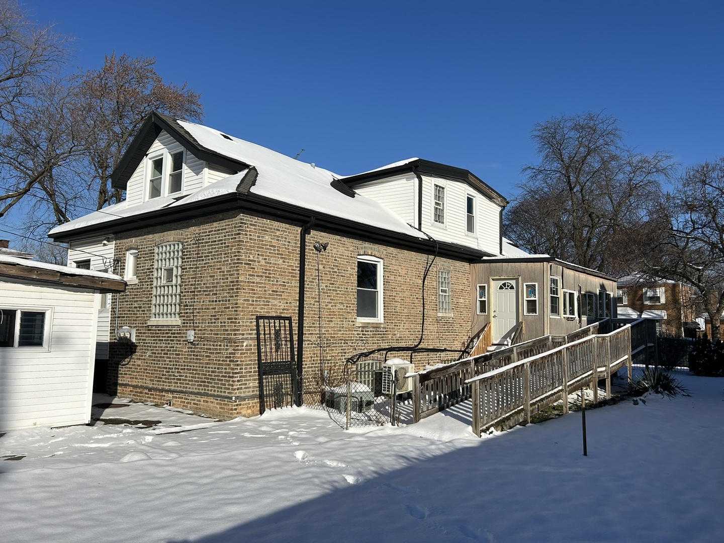 9300 South Vernon Avenue Chicago IL 60619