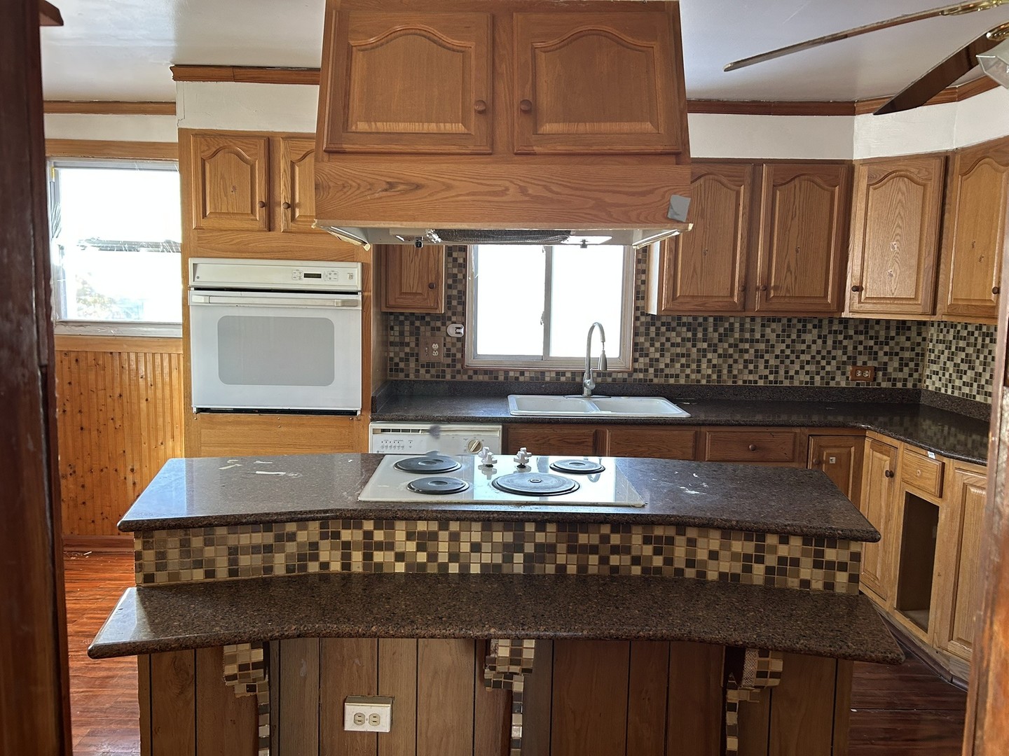 9300 South Vernon Avenue Chicago IL 60619