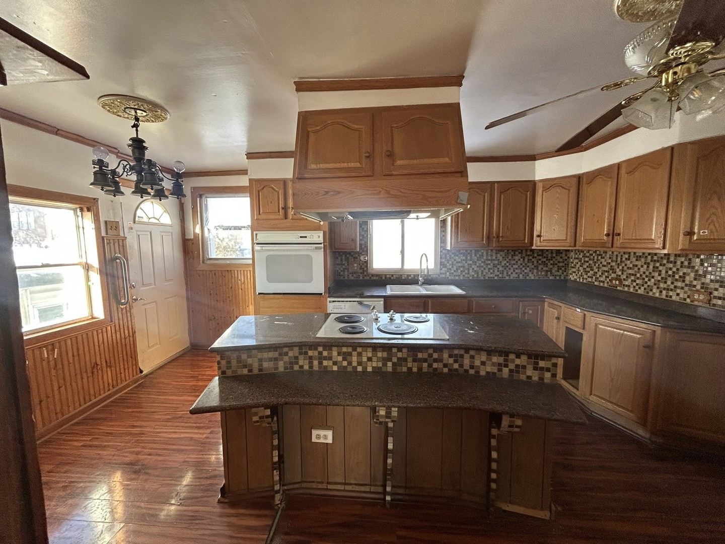 9300 South Vernon Avenue Chicago IL 60619