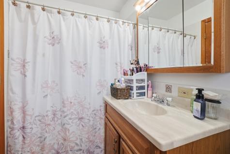 8947 South Komensky Avenue Hometown IL 60456