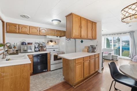 8947 South Komensky Avenue Hometown IL 60456