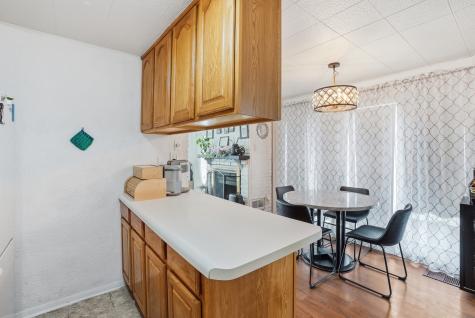 8947 South Komensky Avenue Hometown IL 60456