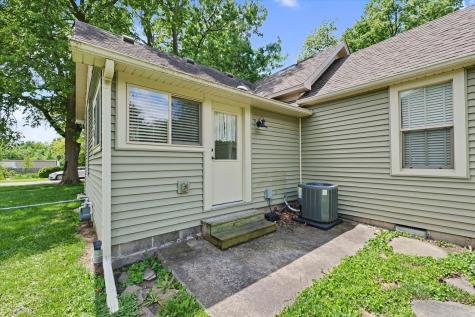 708 East Center Street Monticello IL 61856
