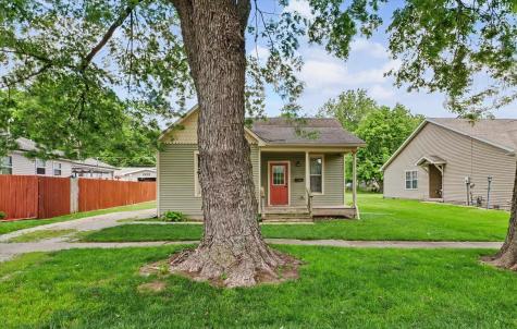 708 East Center Street Monticello IL 61856