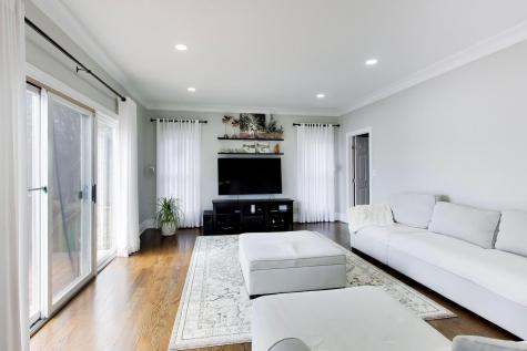 207 Lions Court Lake Zurich IL 60047