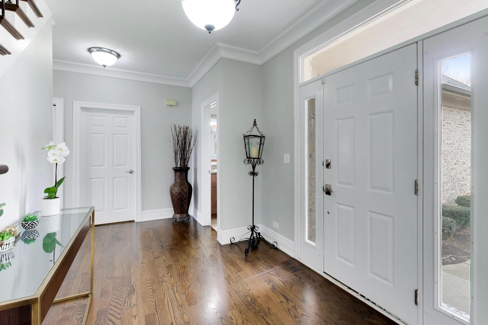 207 Lions Court Lake Zurich IL 60047